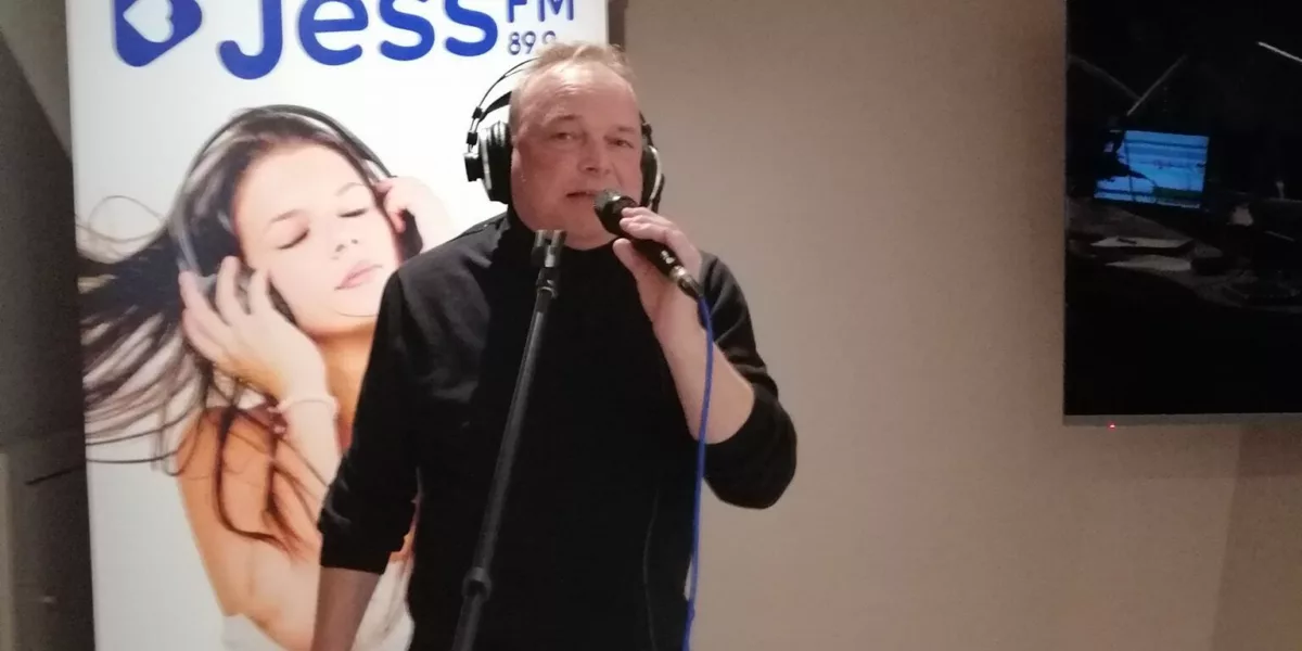 Zanger Axel Lane te gast in Vitessa