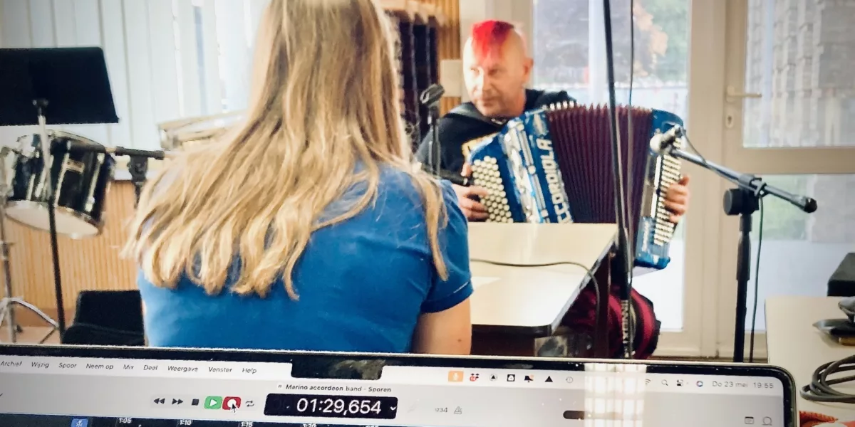 Herbeluister laatste aflevering van De Academie met o.a. Marino Punk, Geert Valcke en Hera Stragier