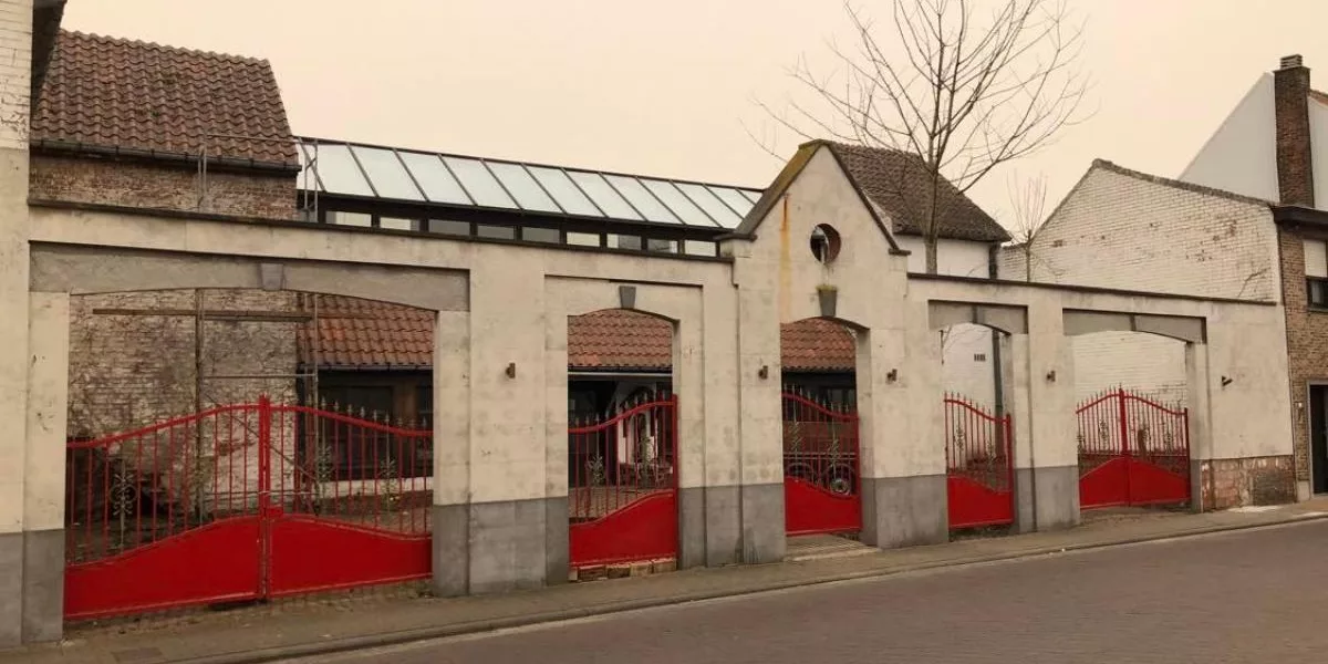 Situatie bij Salons Tabaksbloem blijft voor debat zorgen in Wervik: Youro Casier en Sanne Vantomme reageren