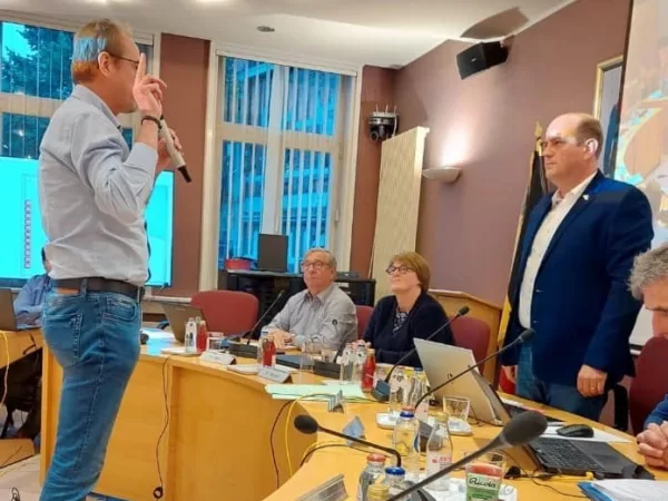 Doorbraak in dossier Oosthove via projectaanvraag DNA van het Dorp?