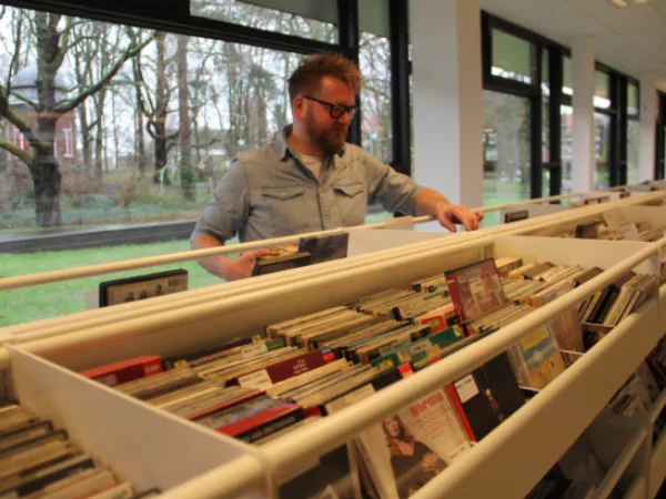 Bib in het Park verkoopt vanaf donderdag 2 maart volledige cd-collectie