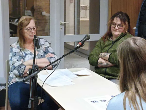 Herbeluister De Academie met Steven Boussen, Mieke Devolder, Jolien Naeyaert, Freze Midavaine en Marianne Verhaeghe