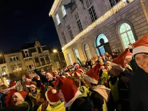 Veel sfeer tijdens 1ste warmathon in Menen
