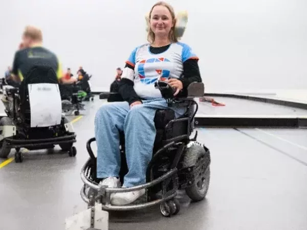 Hedwige organiseert inzamelactie om nieuwe elektrische sportrolstoel te kunnen aanschaffen