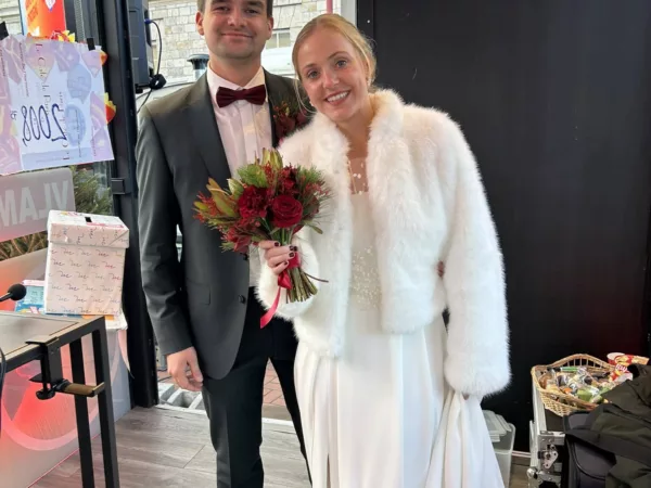 Julie en Sebastien gaven elkaar het ja-woord tijdens de Warmste Week