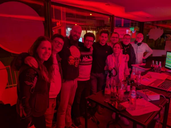 Herbeluister De Warmste Nacht met Kasper Vandecasteele, Christophe Lefebvre en Sofie Marey