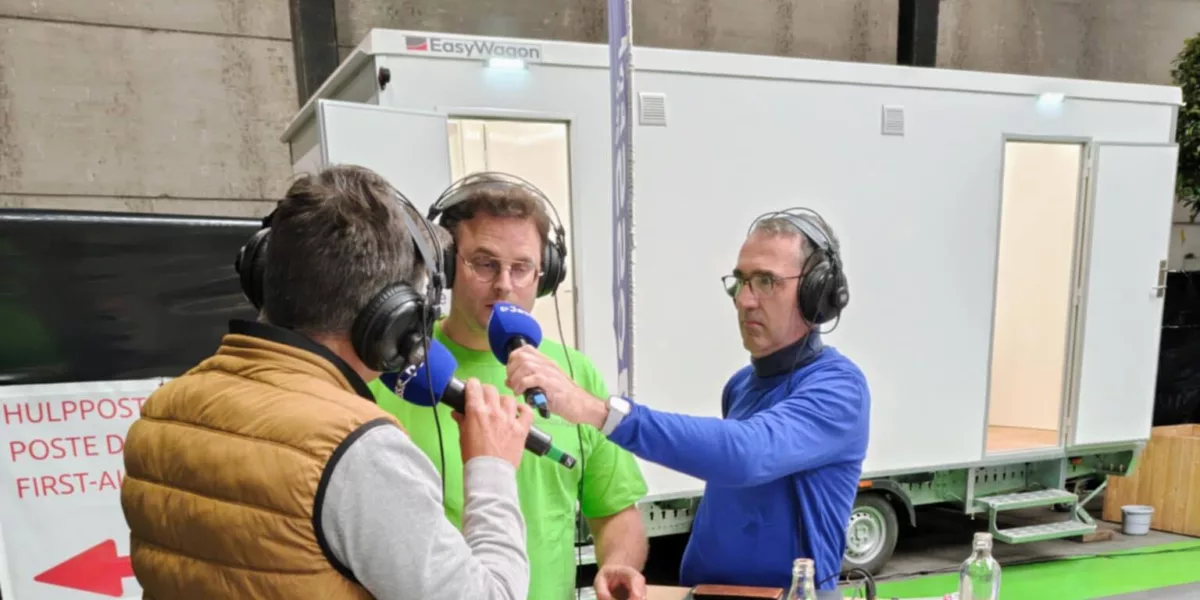 Jess FM was live te gast bij de firma Decospan