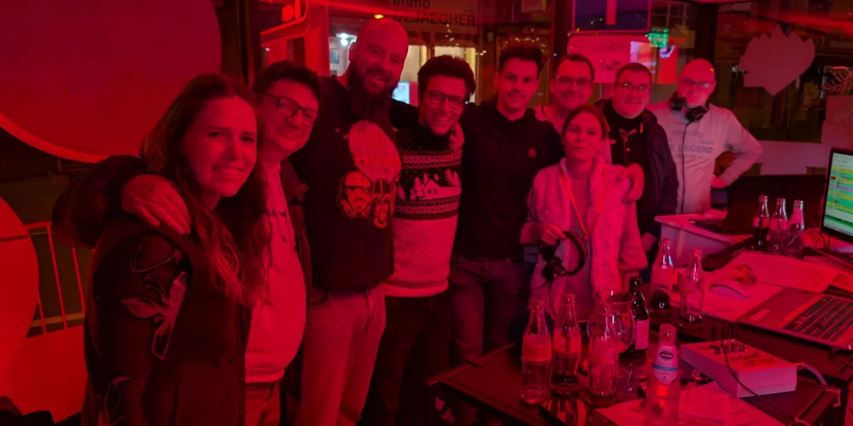 Herbeluister De Warmste Nacht met Kasper Vandecasteele, Christophe Lefebvre en Sofie Marey