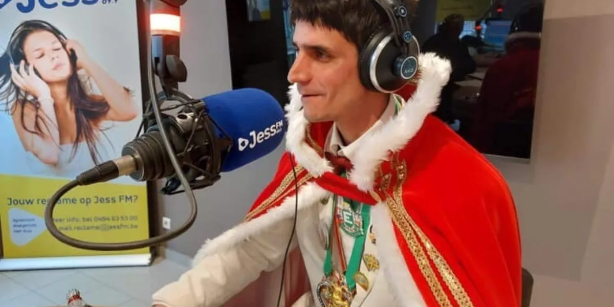 Herbeluister carnavaluitzending bij Jess FM
