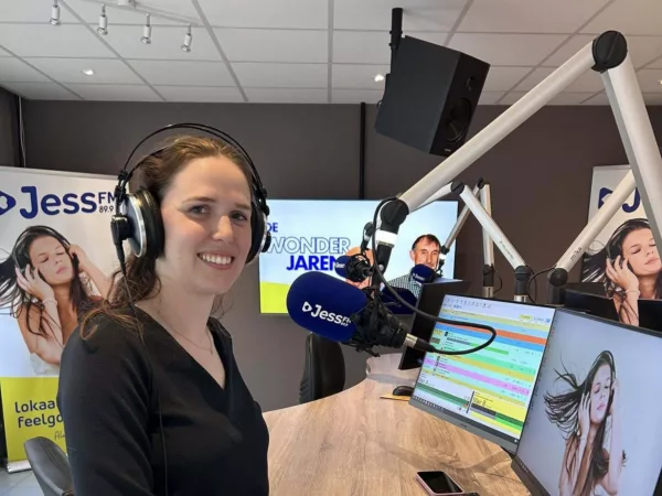 Sophie Marey maakt podcastreeks  'Opgroeien Online'